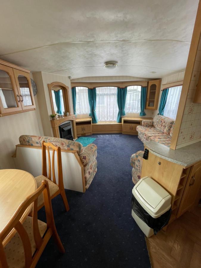 Отель Tessas Caravan Breaks 3 Чапел-Сент-Леонардс Экстерьер фото