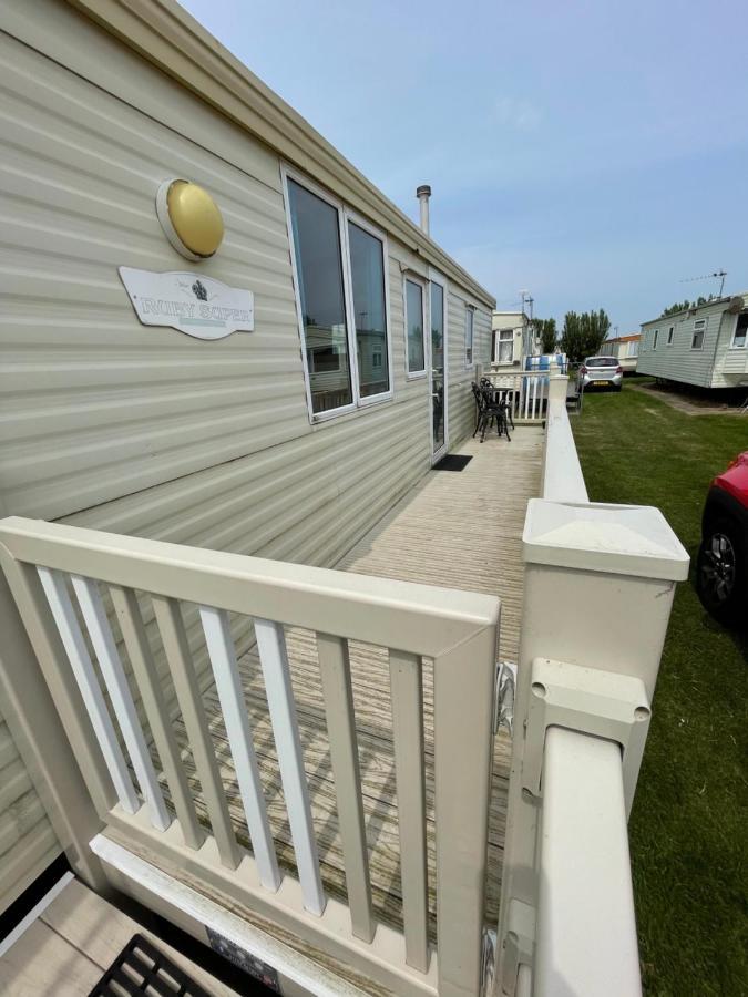 Отель Tessas Caravan Breaks 3 Чапел-Сент-Леонардс Экстерьер фото
