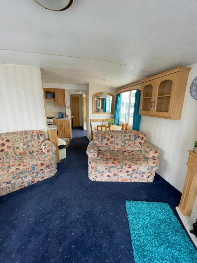 Отель Tessas Caravan Breaks 3 Чапел-Сент-Леонардс Экстерьер фото