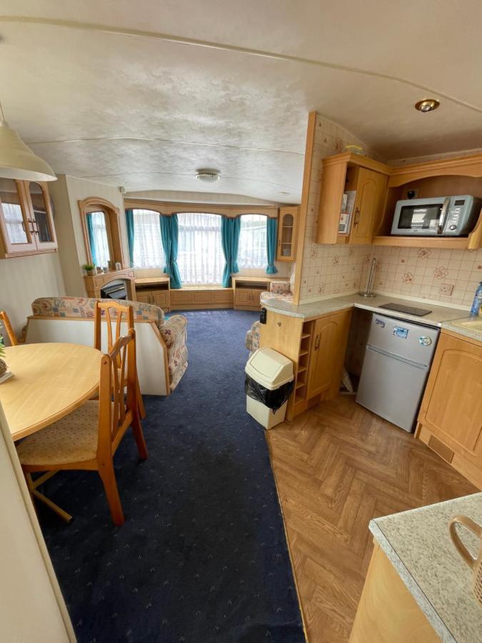Отель Tessas Caravan Breaks 3 Чапел-Сент-Леонардс Экстерьер фото